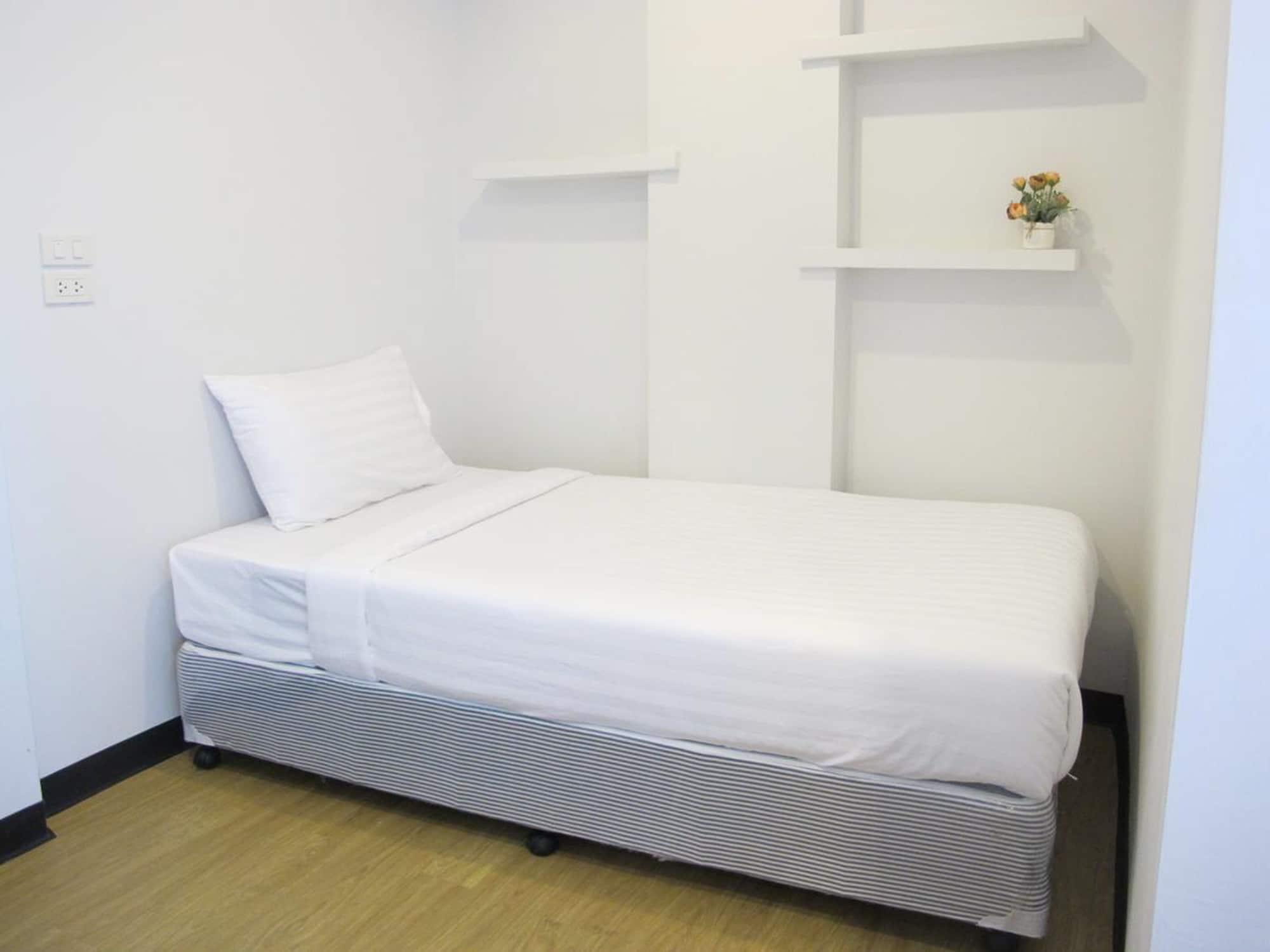 C Tower Hotel Surat Thani Ngoại thất bức ảnh