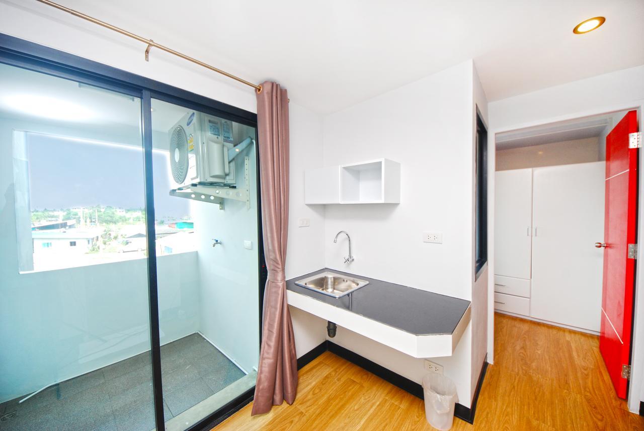 C Tower Hotel Surat Thani Phòng bức ảnh